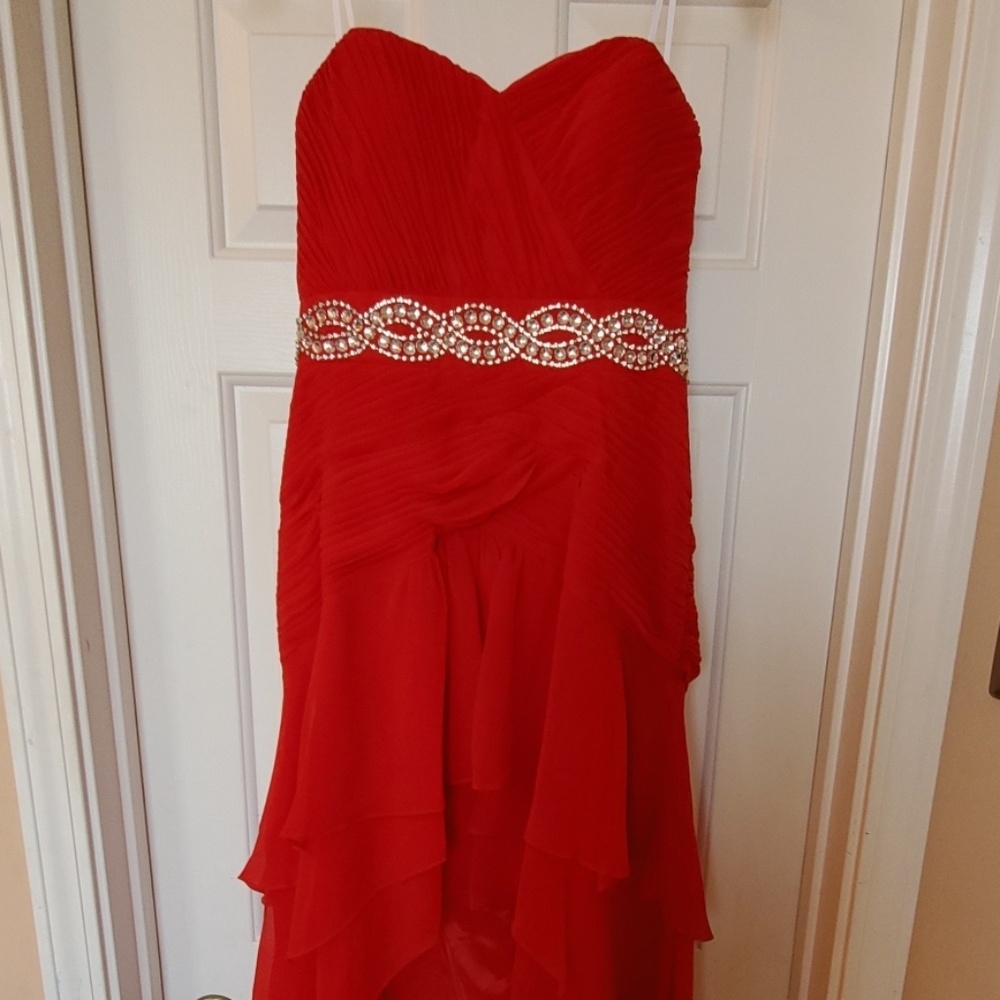 NWT High-low Red Gown by Decode 1.8 - Picture 4 of 8